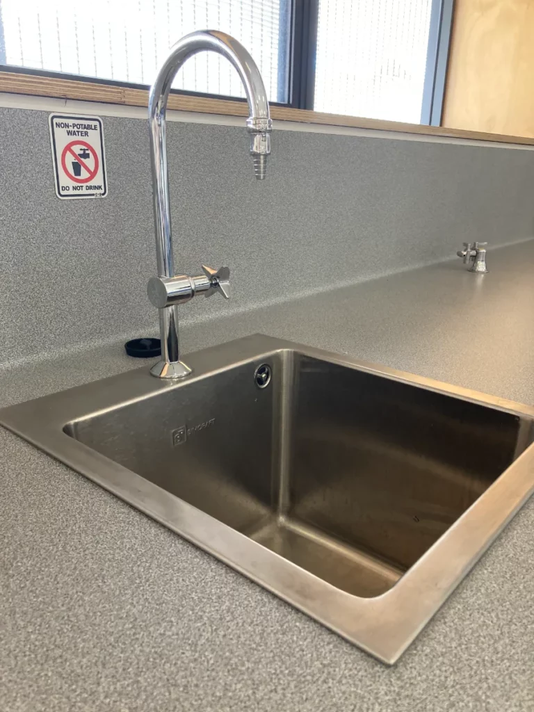 laboratory sink